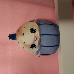 Blueberry muffin scented squishmallow